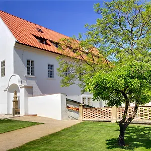 Monastery Szálloda Prága