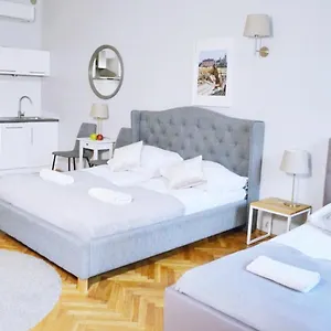 21 Florianska Street Krasków